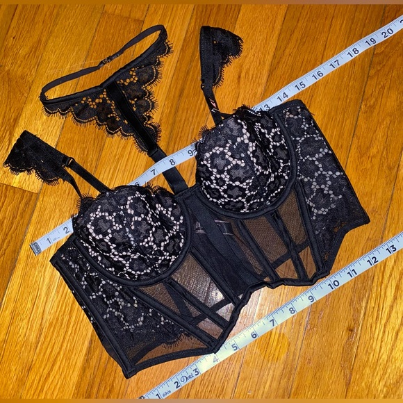 Victoria's Secret Very Sexy Longline Halter Lace Corset Top (NWT) - Picture 10 of 16